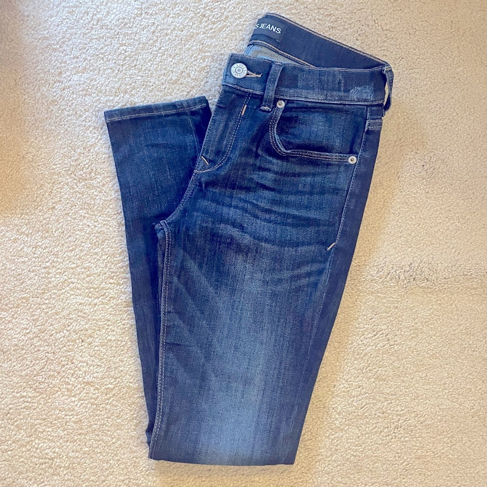 Express Mid-Rise Jeans